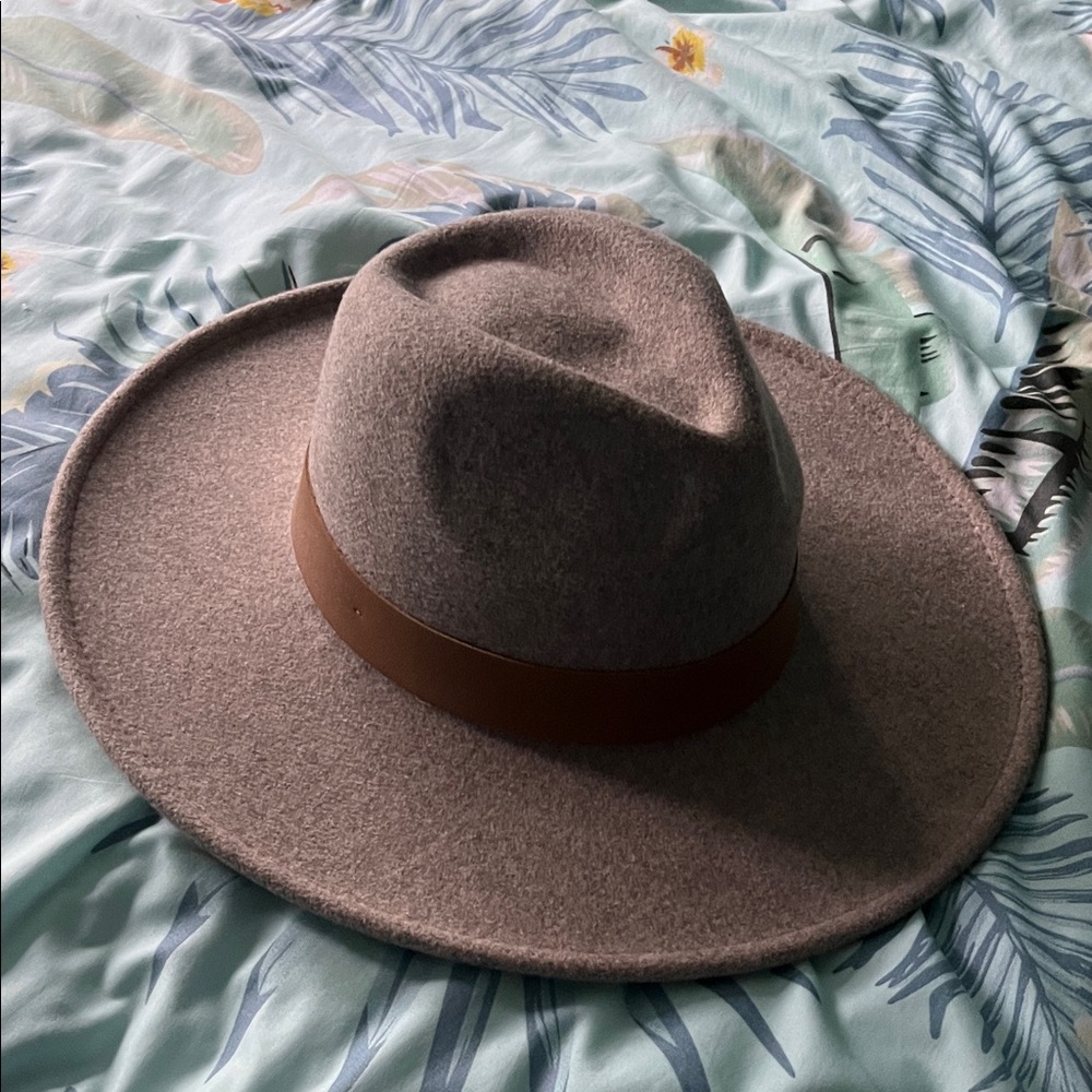 Wide Brim Felt Fedora Hat with Leather Band - Taupe